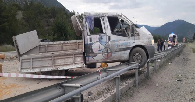 Kastamonu’da bir kamyonet takla attı: 6 yaralı