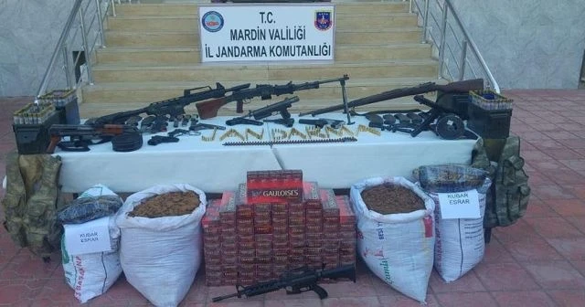 Mardin&#039;de patlayıcı ve silah ele geçirildi