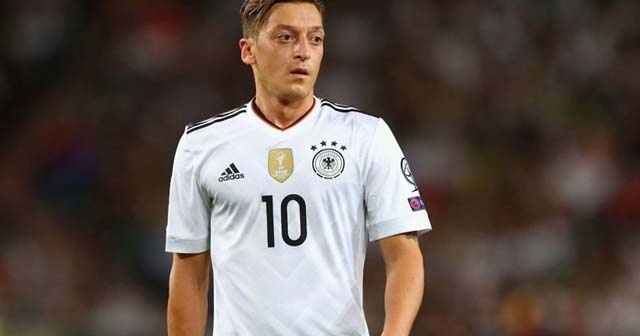 Mesut Özil, Almanya Milli Takımı&#039;nı bıraktığını açıkladı