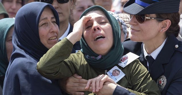 Şehit polis memuru Şahin son yolculuğuna uğurlandı