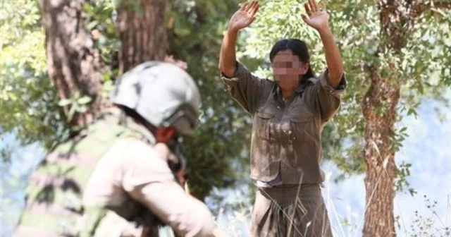Şırnak'ta kadın terörist teslim oldu