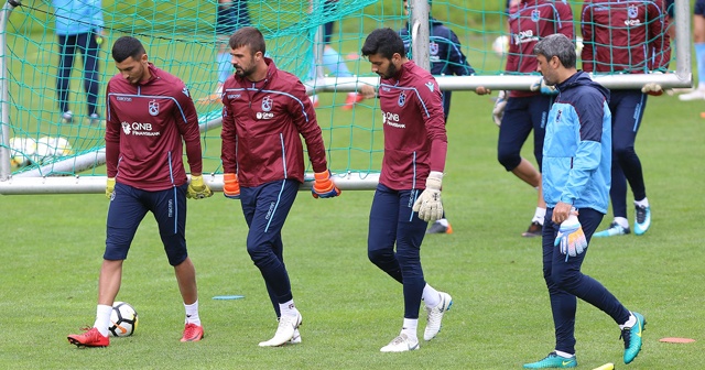 Trabzonspor&#039;da Castillo kamptan ayrıldı