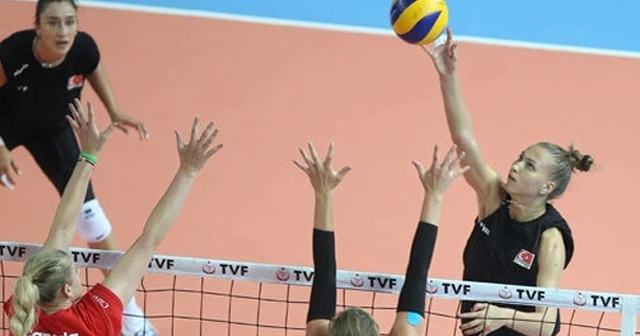 A Milliler Kanada'yı yine devirdi!