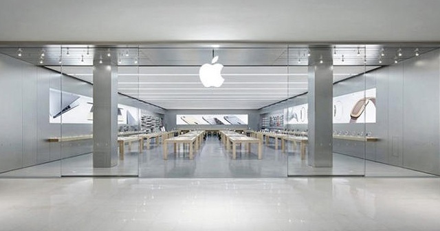 Apple mağazasında tablet patladı: 3 yaralı