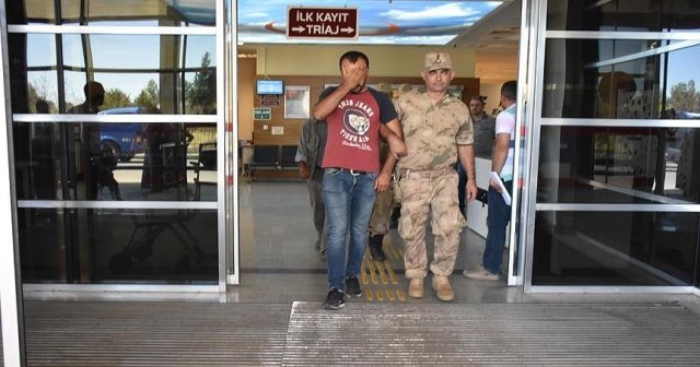 Askeri araca bombalı saldırı soruşturmasında 8 gözaltı