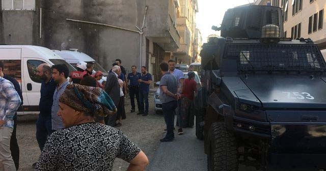 Ataşehir’de polise taşlı saldırı