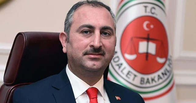 Bakan Abdülhamit Gül: 4-5 bin civarında hakim ve savcı almayı planlıyoruz