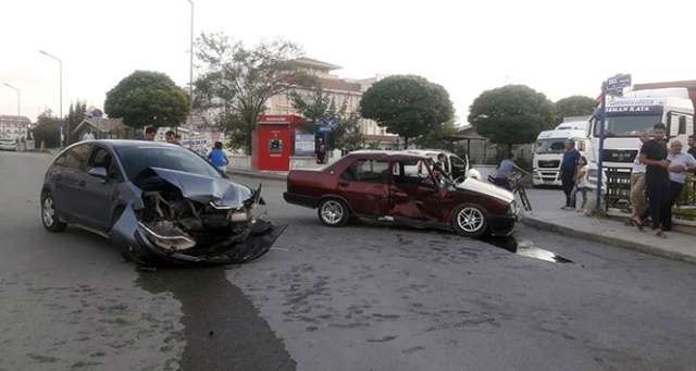 Başkentte trafik kazası: 4 yaralı!