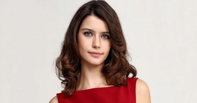 Beren Saat hastanelik oldu