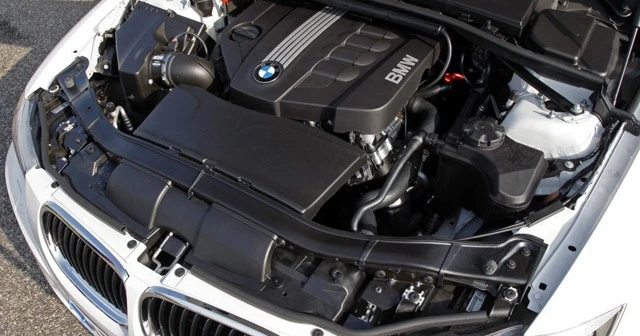 BMW 324 bin aracını geri çağırıyor!