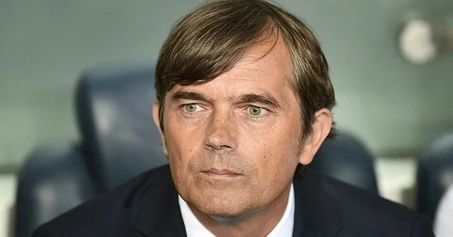 Cocu açıkladı! Giuliano ayrılıyor