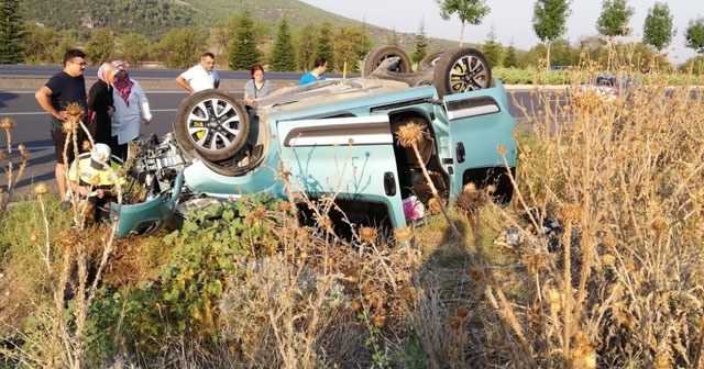 Denizli&#039;de trafik kazası: 4 yaralı