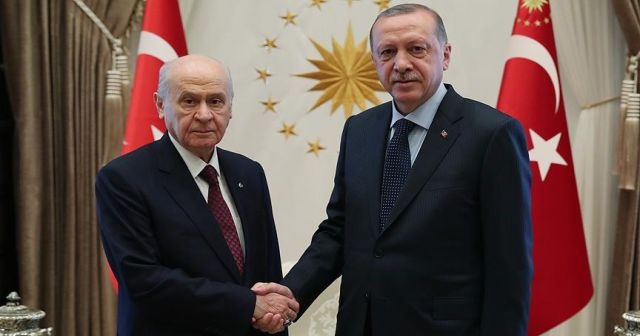 Devlet Bahçeli'den Cumhurbaşkanı Erdoğan'a telefon