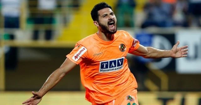 Emre Akbaba eski takımı için veda mesajı yayımladı