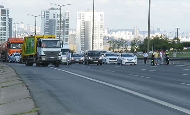 Esenkent Köprüsünde intihar girişimi