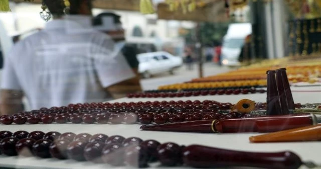 Ev, araba takaslı tespihler şaşırtıyor