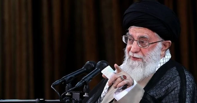 Hamaney'den nükleer anlaşmadan çekilme uyarısı