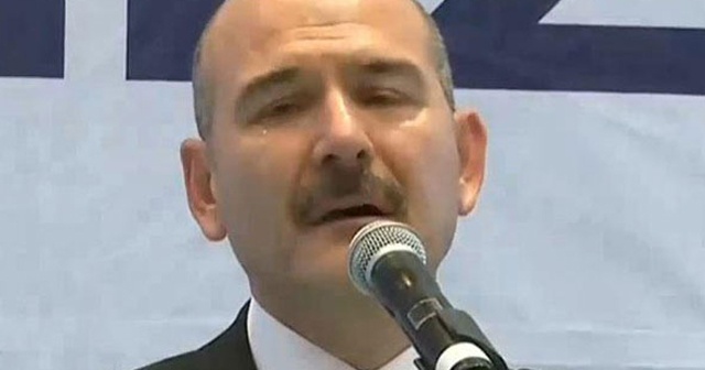 İçişleri Bakanı Süleyman Soylu gözyaşlarını tutamadı