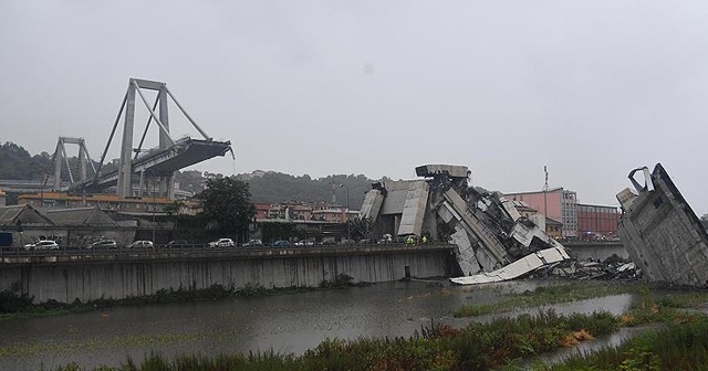 İtalya’da bir kısmı çöken köprü yıkılacak