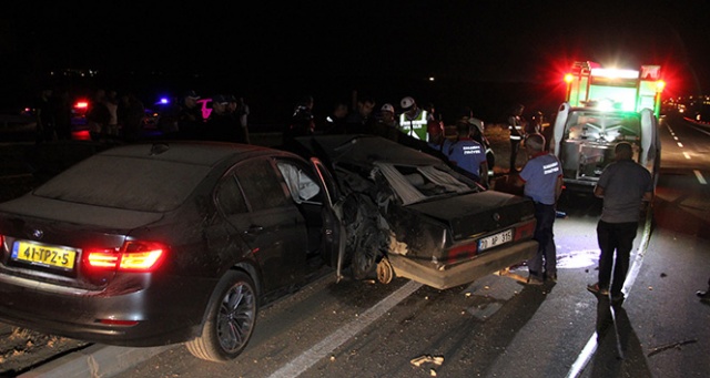 Karaman’da otomobiller çarpıştı: 2 ölü, 4 yaralı