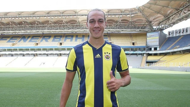 Michael Frey resmen imzaladı!