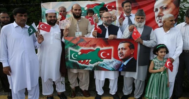 Pakistan&#039;dan Türkiye&#039;ye Türk lirası desteği