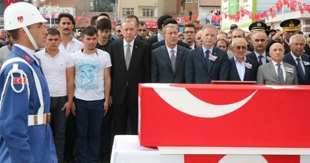 Türkiye şehit anne ve bebeğine veda etti