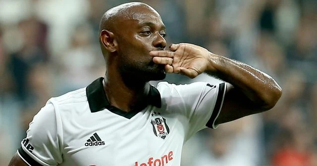 Vagner Love, Göztepe&#039;yle de anlaşamadı