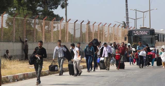 4 bin Suriyeli Türkiye’ye döndü