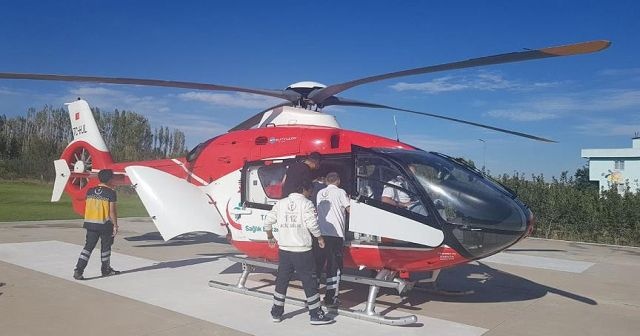 Ambulans helikopter minik Havvanur için havalandı