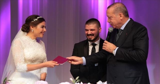 Cumhurbaşkanı Erdoğan nikah şahidi oldu