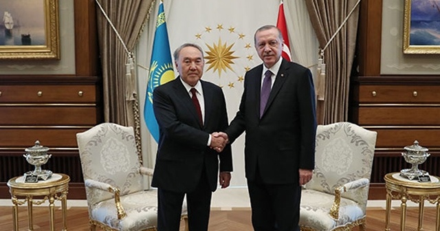 Kazakistan&#039;la 5 anlaşma imzalandı