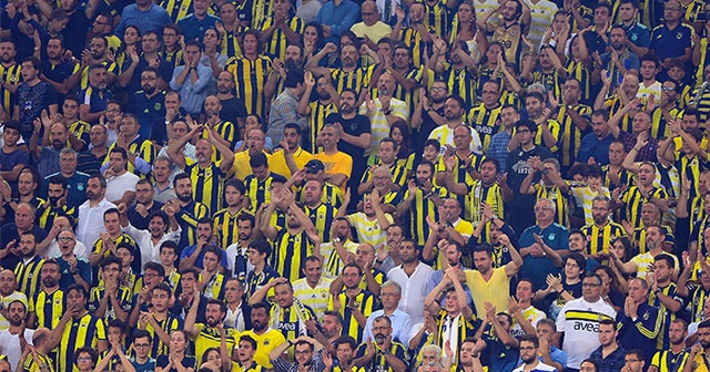 Fenerbahçe tribünlerinde Ersun Yanal sesleri