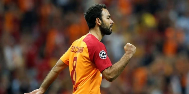 Galatasaray&#039;da Selçuk İnan şoku!