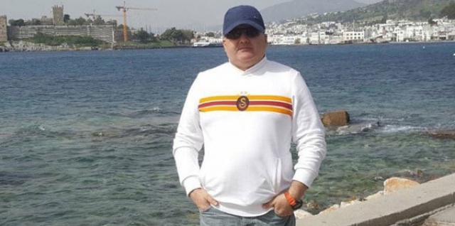 Galatasaray taraftarı tribünde hayatını kaybetti