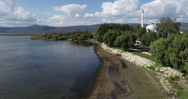 Hızla çekilen İznik Gölü havadan görüntülendi