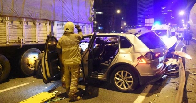 İzmir’de zincirleme kaza: 1 ölü, 4 yaralı