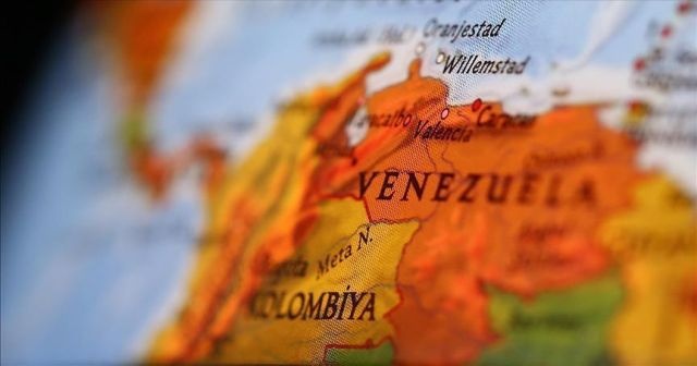 Kolombiya&#039;da halk otobüslerine ücret ödemeyenlere paspas cezası
