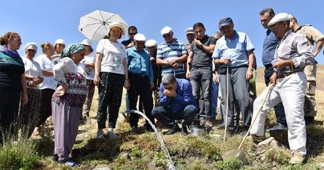 Köylerine 35 yıl sonra su geldi