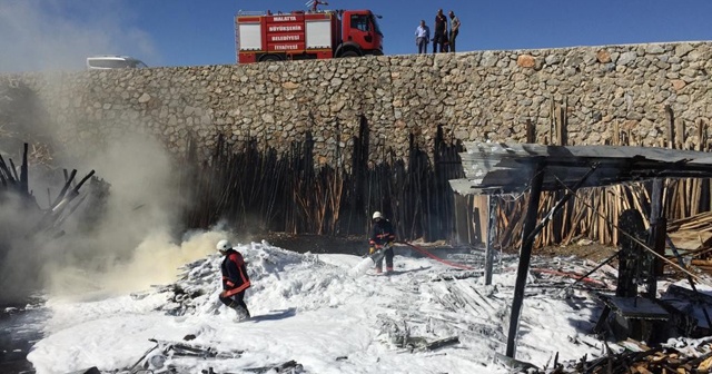 Malatya’daki yangın maddi hasarla atlatıldı