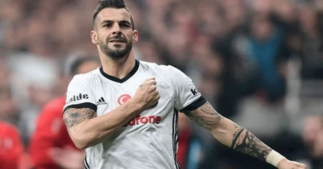 Negredo Al Nasr yolcusu!
