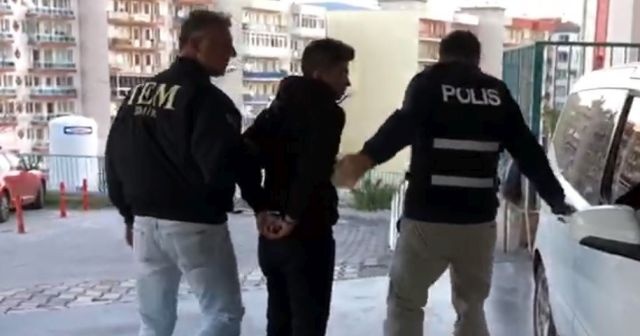 Örgüt sempatizanları yol kapatmak isteyince vatandaşlar kovaladı