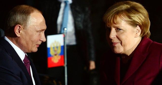 Putin ile Merkel Suriye'yi görüştü