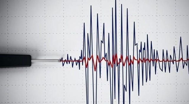 Son dakika... Antalya&#039;da gece yarısı deprem oldu