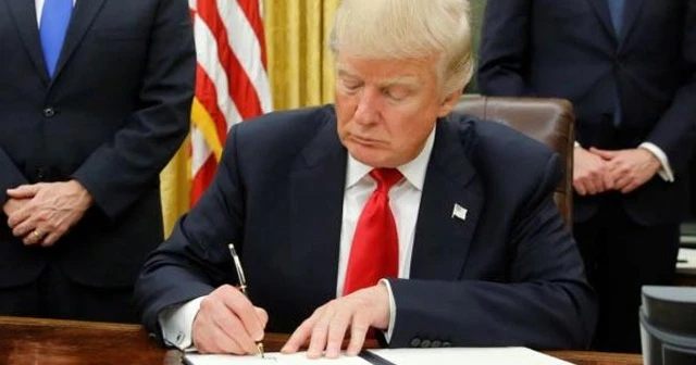 Trump'tan yeni yaptırım kararı! İmzaladı ve açıkladı...