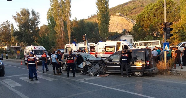 Mersin’de trafik kazası: 2 ölü, 7 yaralı