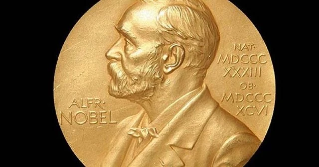 Nobel Fizik Ödülü'nü kazananlar belli oldu