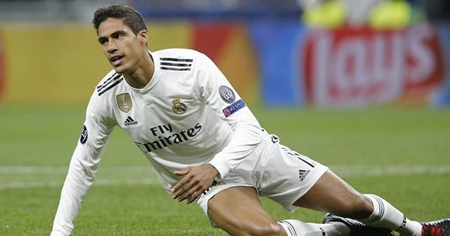 Real Madrid&#039;e Varane&#039;dan kötü haber