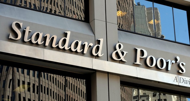 S&amp;P, Fransa&#039;nın kredi notunu teyit etti