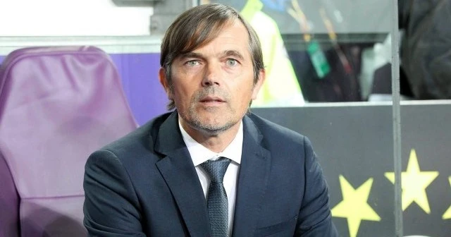 Son Dakika: Fenerbahçe'de Phillip Cocu'nun görevine son verildi